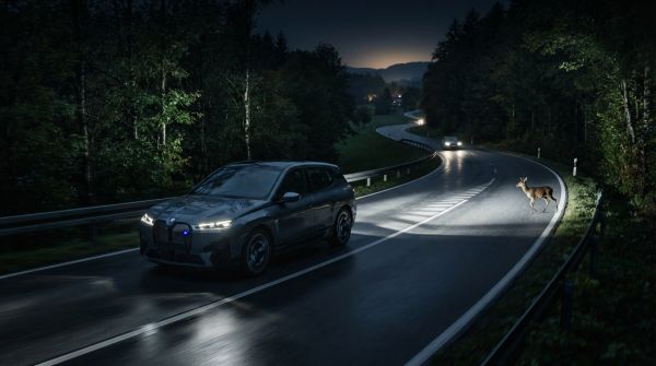 Enhancing vehicle safety: innovative approaches to adaptive nighttime lighting
